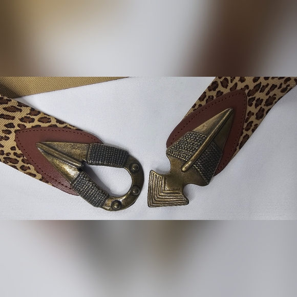 ​Vtg Omega Leopard Print Elastic Cinch Belt Made in USA Brass Buckle Med 29.5" - Picture 7 of 10